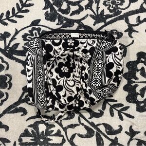 Vera Bradley Black and White small duffle bag